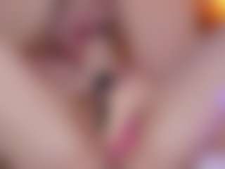 Live cam show with Nicole - Middle Aged on TottyGirls