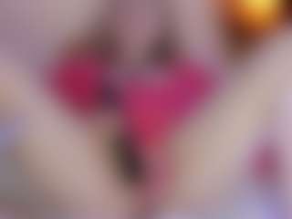 Live cam show with Nicole - Small Tits Mature on CamSodaAdn