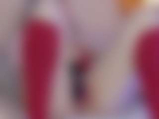 Live cam show with Nicole - Blonde Hair Small Tits on Gym Cam Girls