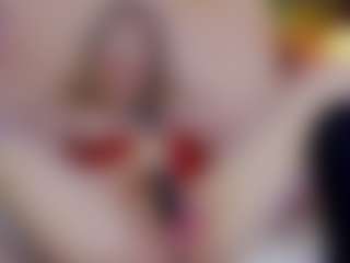 Nicole MILF webcam performer live streaming