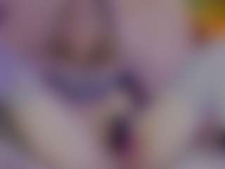 Live cam show with Nicole - Blonde Hair MILF on liverealitysex.com