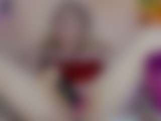 Live cam show with Nicole - Middle Aged on Mixed Magazine Live
