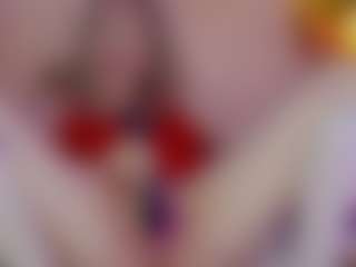 Live cam show with Nicole - Blonde Hair on liverealitysex.com