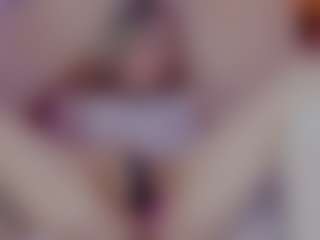Live cam show with Nicole - Blonde Hair on CamClone