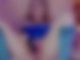 Nicole MILF webcam performer live streaming