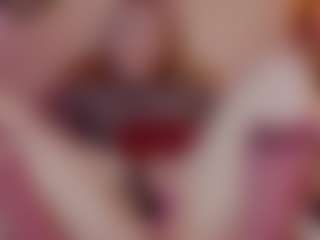Live cam show with Nicole - Middle Aged on Camsoda