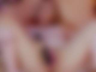 Live cam show with Nicole - Blue Eyes on StripNow