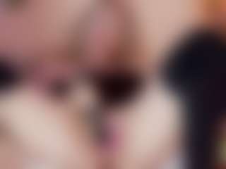 Nicole MILF webcam performer live streaming