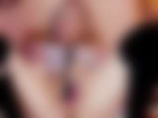 Live cam show with Nicole - Small Tits Mature on iamadamtest123.com