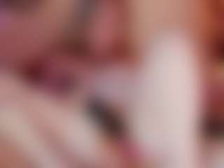 Live cam show with Nicole - Blonde Hair Middle Aged on live18s.com