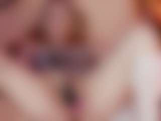 Nicole MILF webcam performer live streaming