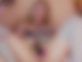 Nicole MILF webcam performer live streaming