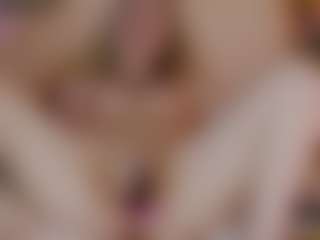 Live cam show with Nicole - Fingers on madthumbs