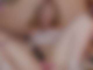 Live cam show with Nicole - Average on Camsoda