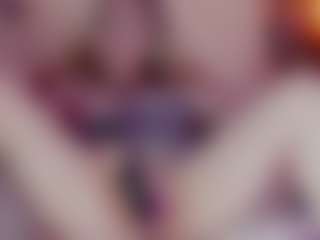 Live cam show with Nicole - Blonde Hair Middle Aged on Cam Slut