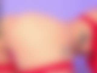 Live cam show with Powergirl Gwen - Spank on Stripli.com