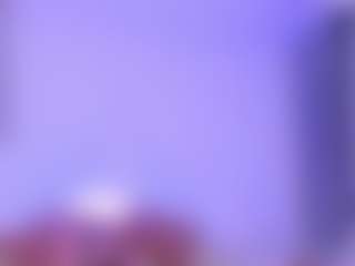 Live cam show with Powergirl Gwen - Erotic Dance on Camiplay Live