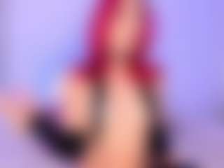 Live cam show with Powergirl Gwen - Tease Red Hair on sexylive.show