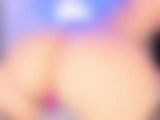 Live cam show with Powergirl Gwen - Latina Toys on Dare Cams | colombia