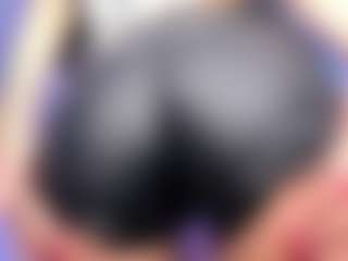 Powergirl Gwen's Live Sex Cam Show