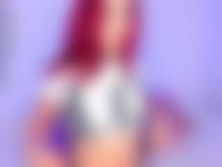 Live cam show with Powergirl Gwen - Creamy on SquirtSoMuch