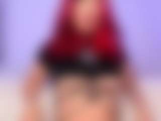 Live cam show with Powergirl Gwen - Bi on makecum.org