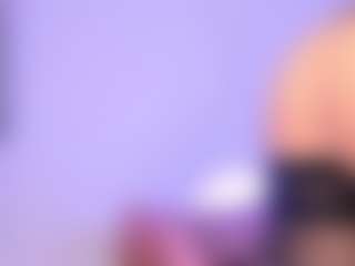 Live cam show with Powergirl Gwen - Spy Brown Hair on Camsoda Late Night