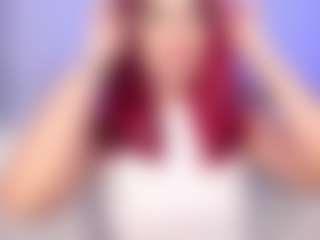 Live cam show with Powergirl Gwen - Brown Eyes on Mixed Magazine Live