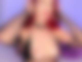 Live cam show with Powergirl Gwen - Erotic Dance on Soda Cam