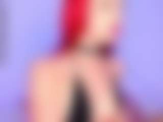 Live cam show with Powergirl Gwen - Control on AdultVida.com