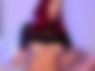 Live cam show with Powergirl Gwen - Solo on Sweet Sext