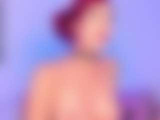 Live cam show with Powergirl Gwen - Twerk on Hubzter Live