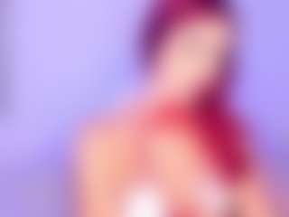 Live cam show with Powergirl Gwen - Natural on SquirtSoMuch