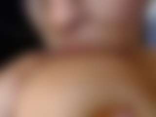 Live cam show with andrea-gomezz - Drinking on hrnylive.com