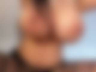 andrea-gomezz's Live Sex Cam Show