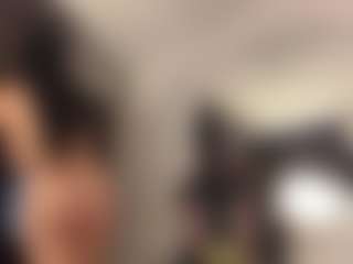 andrea-gomezz's Live Sex Cam Show