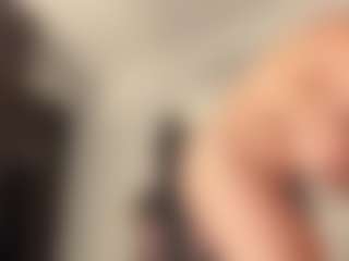andrea-gomezz's Live Sex Cam Show
