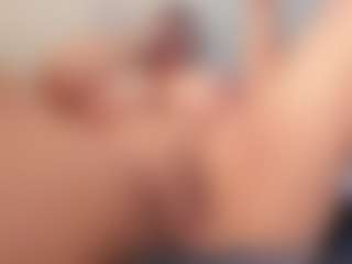 andrea-gomezz's Live Sex Cam Show