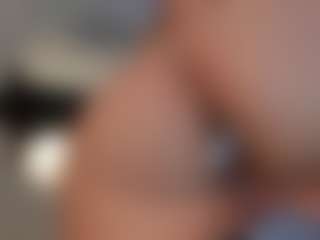 andrea-gomezz's Live Sex Cam Show