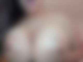 andrea-gomezz's Live Sex Cam Show