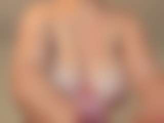 andrea-gomezz's Live Sex Cam Show