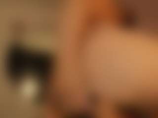andrea-gomezz's Live Sex Cam Show