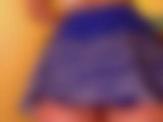 Live cam show with PurpleAriel - Spank Brown Hair on xheatlive.com