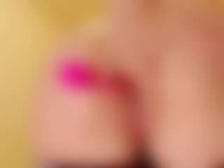 PurpleAriel's Live Sex Cam Show