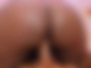 Live cam show with Hanna - Asshole Black on Camsoda