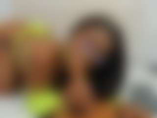 Live cam show with Hanna - Striptease Granny on livesuperchat.net