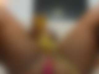 Live cam show with Hanna - Dildo Or Vibrator MILF on https://playwithruby.com