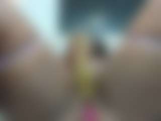 Live cam show with Hanna - Black HD on StripNow