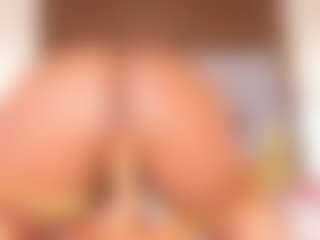Live cam show with Hanna - Squirt on Camsoda