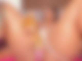 Live cam show with Hanna - Fingering MILF on Camsoda